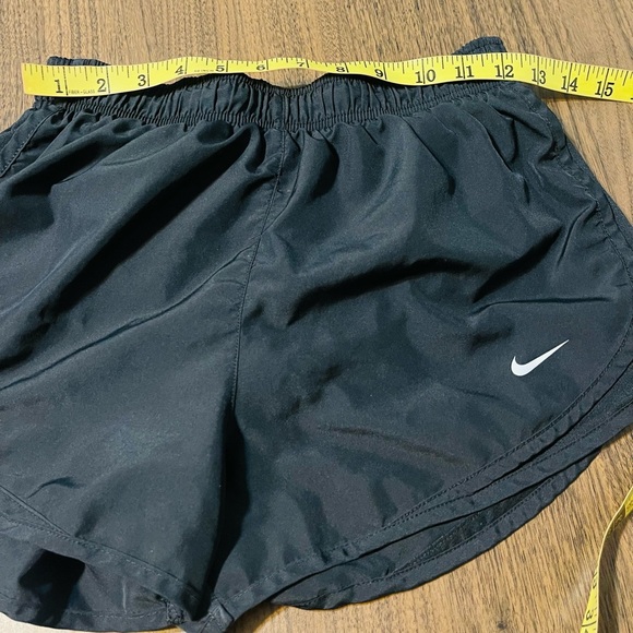 Nike Women's Black Athletic Shorts - Picture 5 of 6